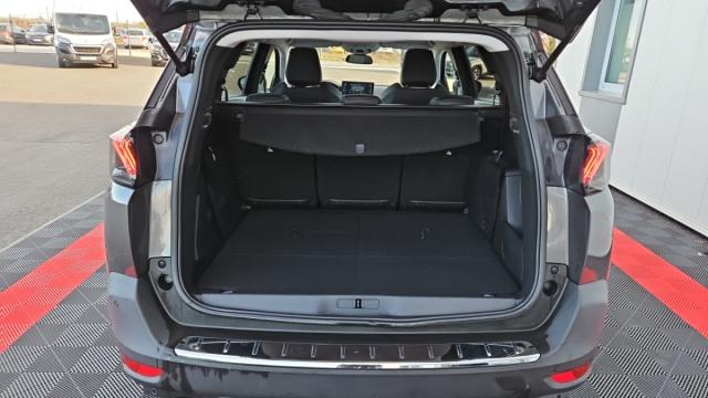 Peugeot 5008 image 3