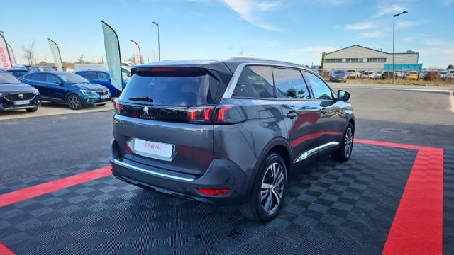 Peugeot 5008 image 9