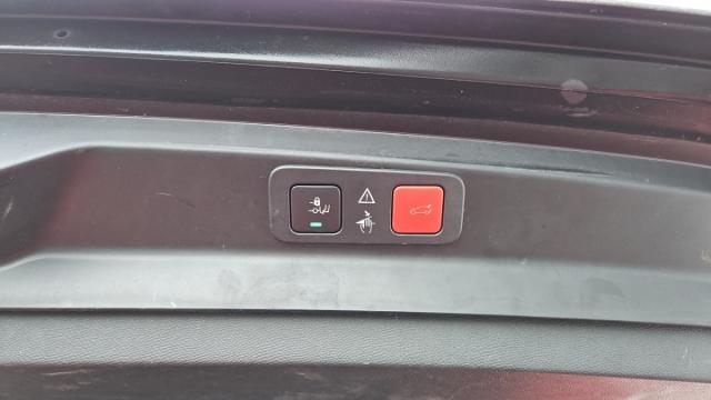 Peugeot 5008 image 8