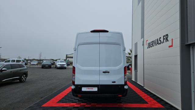 Ford Transit image 7