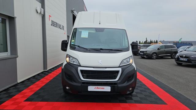 Peugeot Boxer image 1