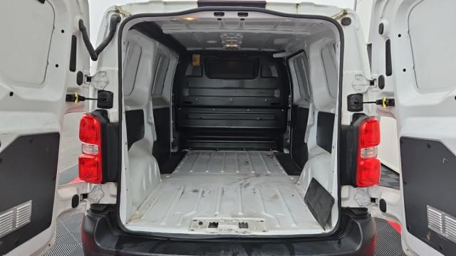 Peugeot Expert image 2