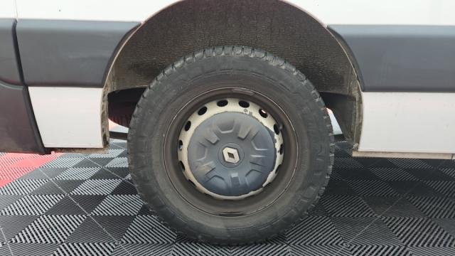 Renault Master image 1
