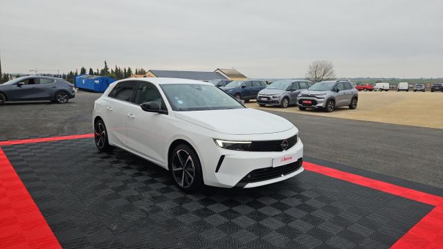 Opel Astra image 8