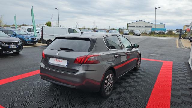 Peugeot 308 image 7