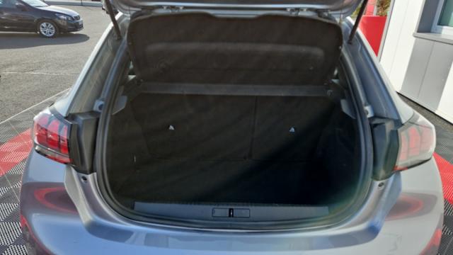 Peugeot 208 image 4