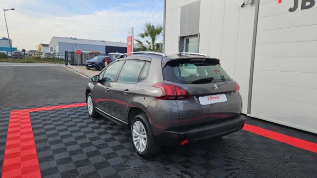 Peugeot 2008 image 2