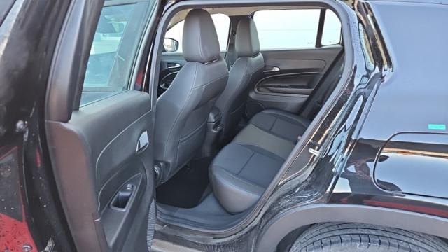 Jeep Avenger image 3