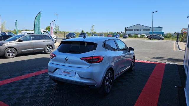 Renault Clio image 9