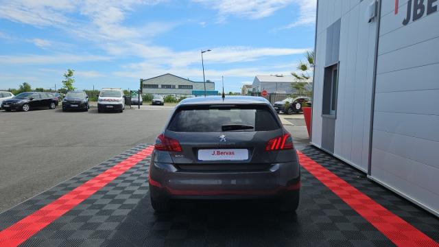 Peugeot 308 image 2