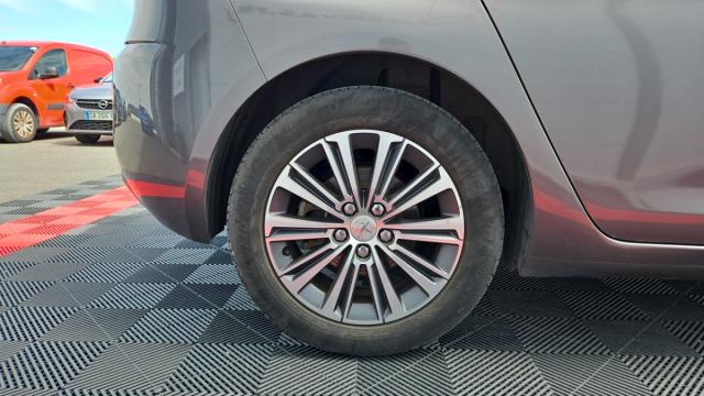 Peugeot 308 image 3