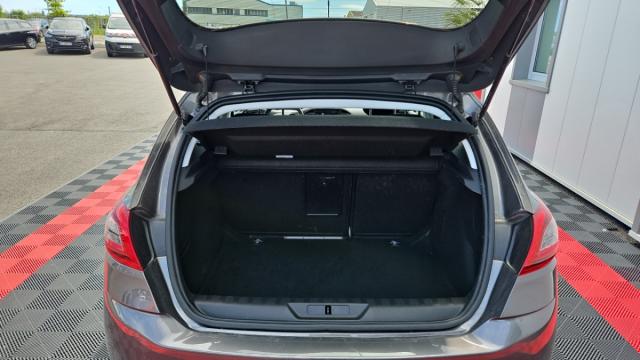 Peugeot 308 image 8
