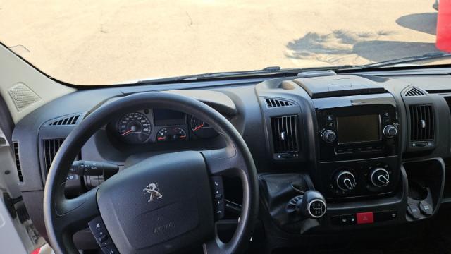 Peugeot Boxer image 6