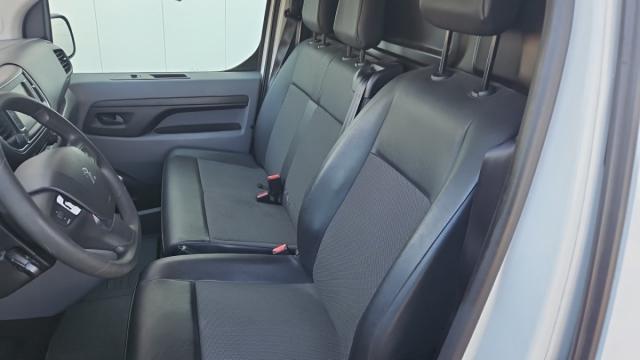 Peugeot Expert image 2