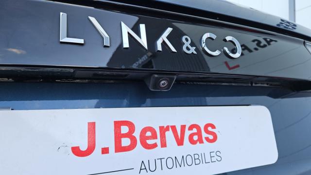 Lynk & Co 01 image 2