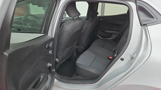 Renault Clio image 1