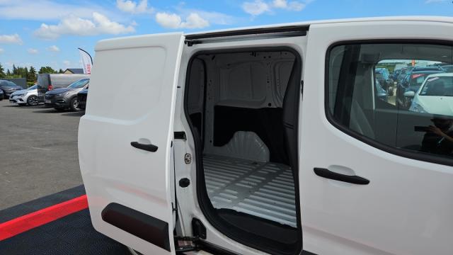 Opel Combo Cargo image 7