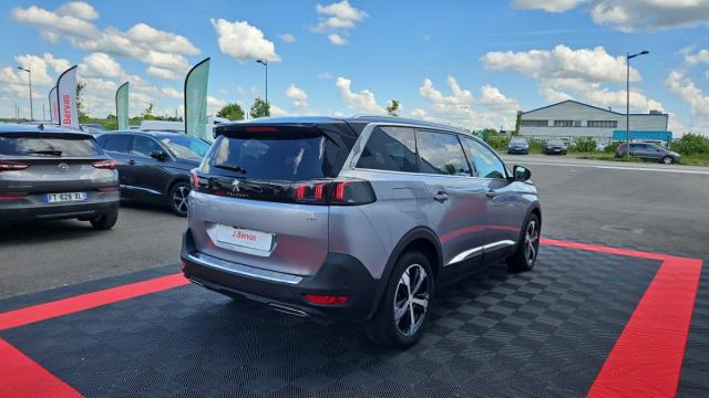 Peugeot 5008 image 9