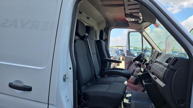 Renault Master image 4