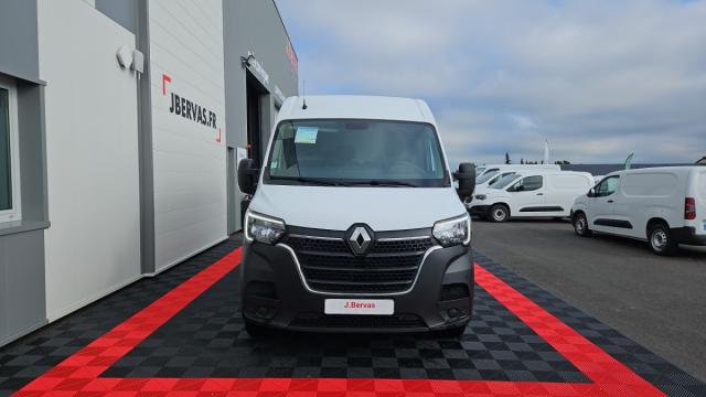 Renault Master image 2