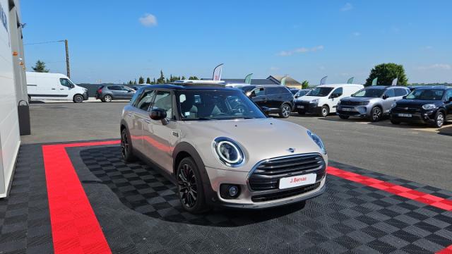 Mini Clubman image 3