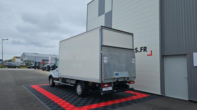 Ford Transit image 1