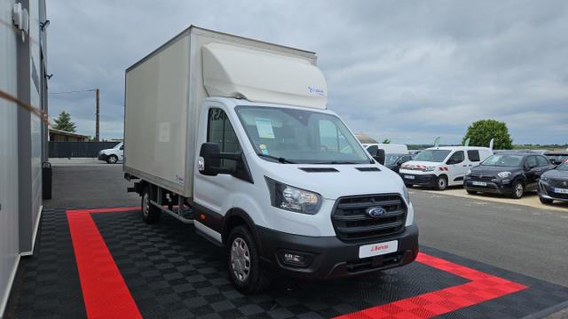 Ford Transit image 6