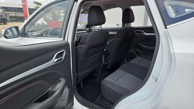 Mg Motor Zs image 6
