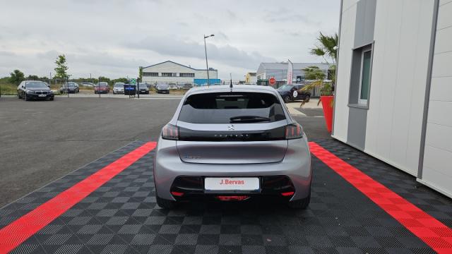 Peugeot 208 image 2