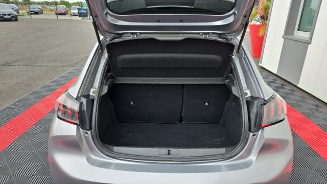 Peugeot 208 image 7