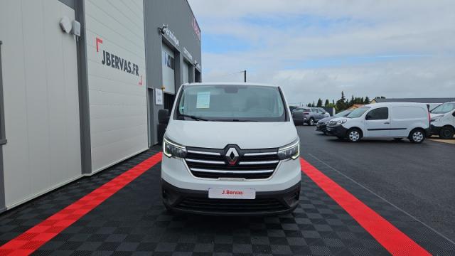 Renault Trafic image 2