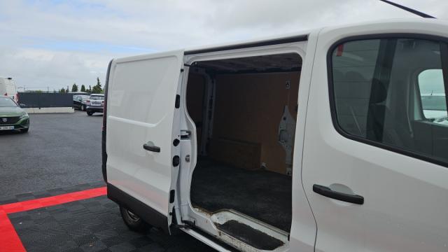 Renault Trafic image 3