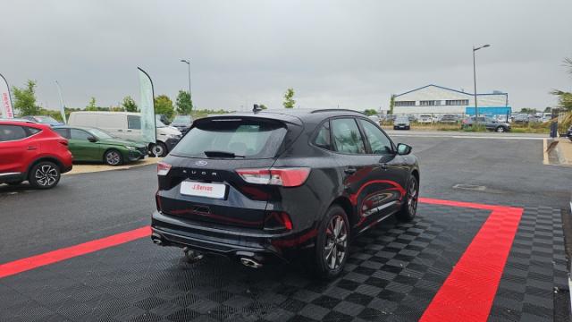 Ford Kuga image 6