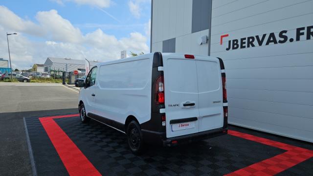 Renault Trafic image 1