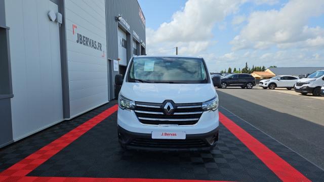 Renault Trafic image 2