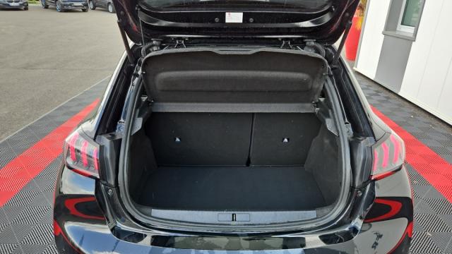 Peugeot 208 image 5