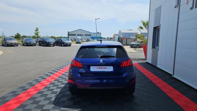 Peugeot 308 image 1