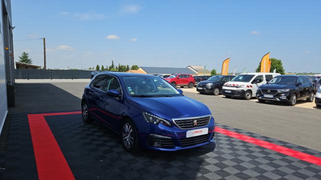 Peugeot 308 image 9