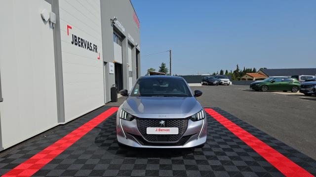 Peugeot 208 image 9