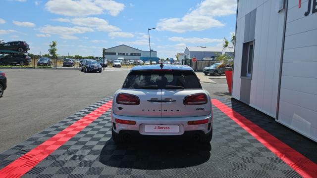 Mini Clubman image 8