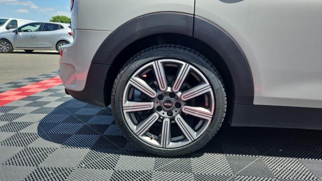 Mini Clubman image 6