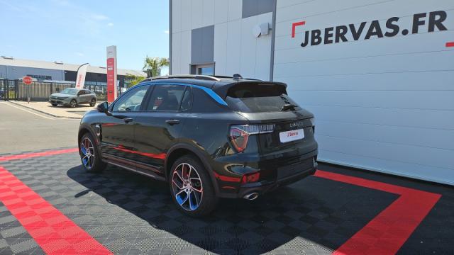 Lynk & Co 01 image 1