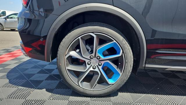 Lynk & Co 01 image 1