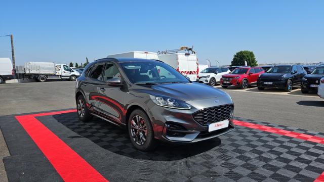 Ford Kuga image 7