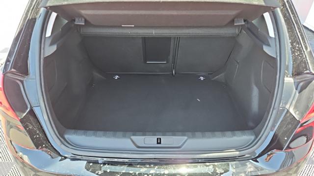Peugeot 308 image 3