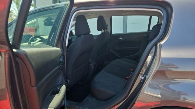 Peugeot 308 image 8
