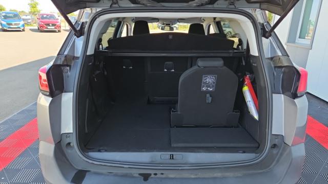 Peugeot 5008 image 4