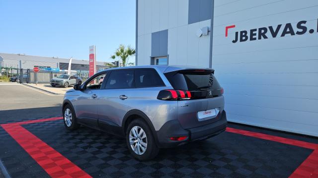 Peugeot 5008 image 2