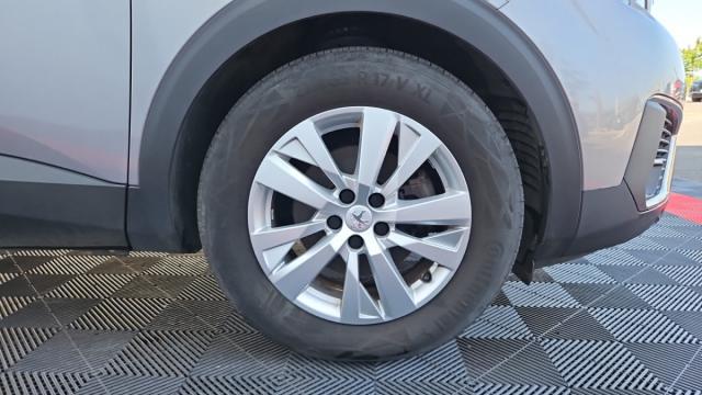 Peugeot 5008 image 1