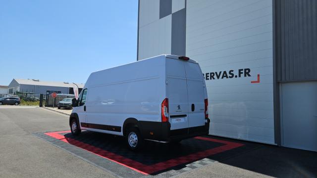 Peugeot Boxer image 8